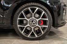 Volkswagen up! TSI GTI - U56015