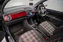 Volkswagen up! TSI GTI - U56015