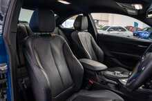BMW M2 i - U56023