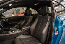BMW M2 i - U56023