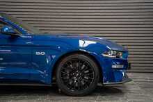 Ford Mustang V8 GT - U56034