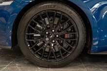 Ford Mustang V8 GT - U56034