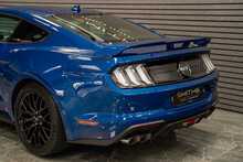 Ford Mustang V8 GT - U56034