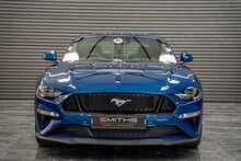 Ford Mustang V8 GT - U56034