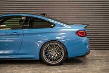 BMW M4 BiTurbo Competition - U56035