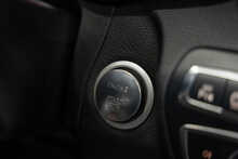 Mercedes-Benz C Class C63 V8 BiTurbo AMG - U56044