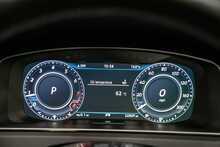Volkswagen Golf TSI BlueMotion Tech R - U56055
