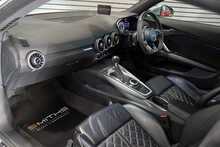 Audi TT RS TFSI - U56066