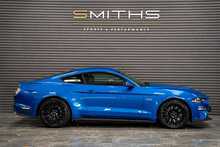 Ford Mustang V8 GT - U56068