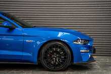 Ford Mustang V8 GT - U56068