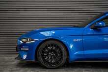 Ford Mustang V8 GT - U56068