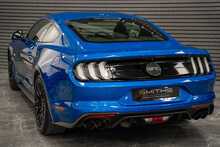Ford Mustang V8 GT - U56068