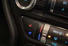 Ford Mustang V8 GT - U56068