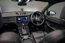 Porsche Macan T V6 GTS - U56070