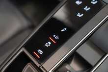 Porsche Macan T V6 GTS - U56070