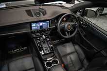 Porsche Macan T V6 GTS - U56070