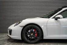 Porsche 911 T 991 Carrera - U56071