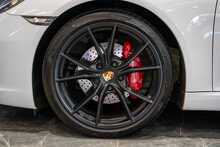 Porsche 911 T 991 Carrera - U56071