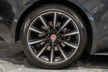 Jaguar F-Type V6 - U56075