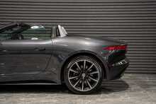 Jaguar F-Type V6 - U56075