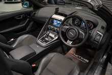 Jaguar F-Type V6 - U56075