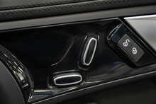 Jaguar F-Type V6 - U56075