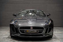 Jaguar F-Type V6 - U56075