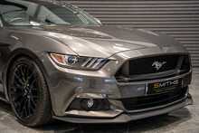 Ford Mustang V8 GT - U56078