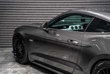 Ford Mustang V8 GT - U56078