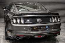 Ford Mustang V8 GT - U56078