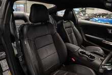 Ford Mustang V8 GT - U56078