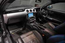 Ford Mustang V8 GT - U56078