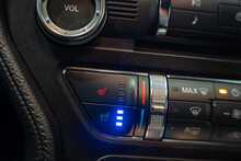 Ford Mustang V8 GT - U56078