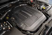 Jaguar F-Type V8 R - U56080