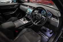 Jaguar F-PACE P550 V8 SVR - U56081