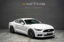 Ford Mustang V8 GT - U56086