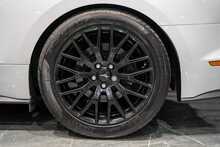 Ford Mustang V8 GT - U56086