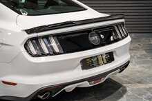 Ford Mustang V8 GT - U56086