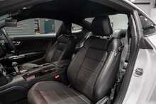 Ford Mustang V8 GT - U56086