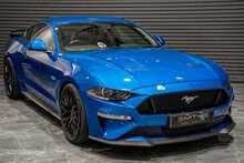 Ford Mustang V8 GT - U56093