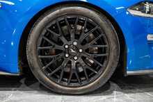 Ford Mustang V8 GT - U56093