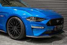 Ford Mustang V8 GT - U56093