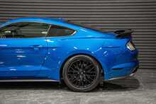 Ford Mustang V8 GT - U56093