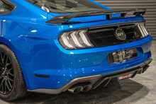Ford Mustang V8 GT - U56093