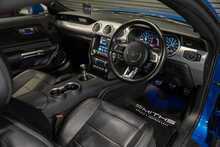 Ford Mustang V8 GT - U56093