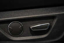 Ford Mustang V8 GT - U56093