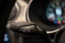 Ford Mustang V8 GT - U56093