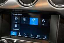 Ford Mustang V8 GT - U56093