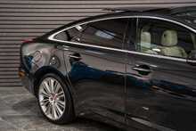 Jaguar XJ d V6 Portfolio - U56098