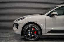 Porsche Macan T V6 GTS - U56103